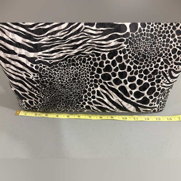 NWT Michael Kors Black and White Signature Animal Print Patterned Tote - Picture 7 of 8